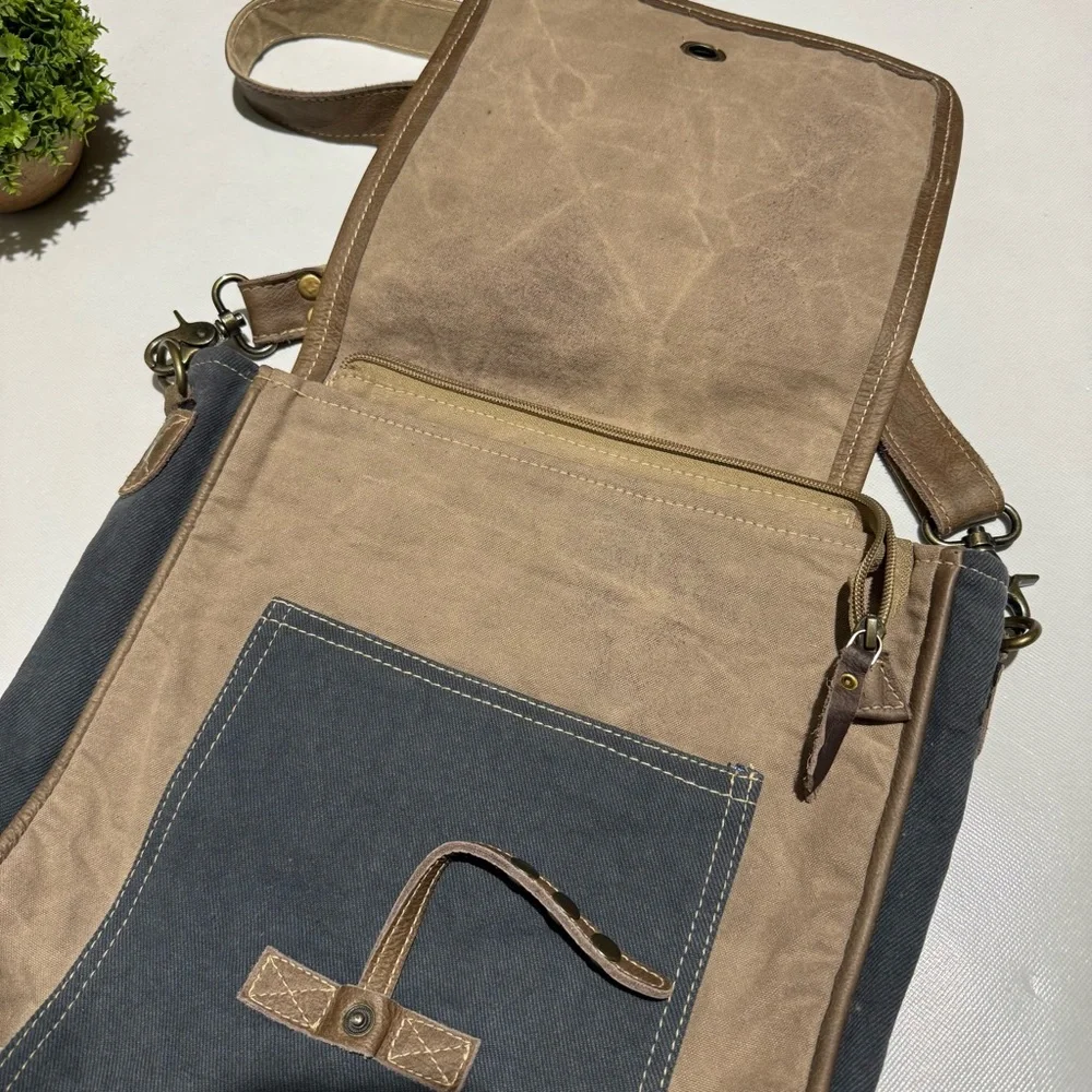 Clea Ray Upcycled Seafood‎ Lovers Canvas Messenger Crossbody Shoulder Tote Bag